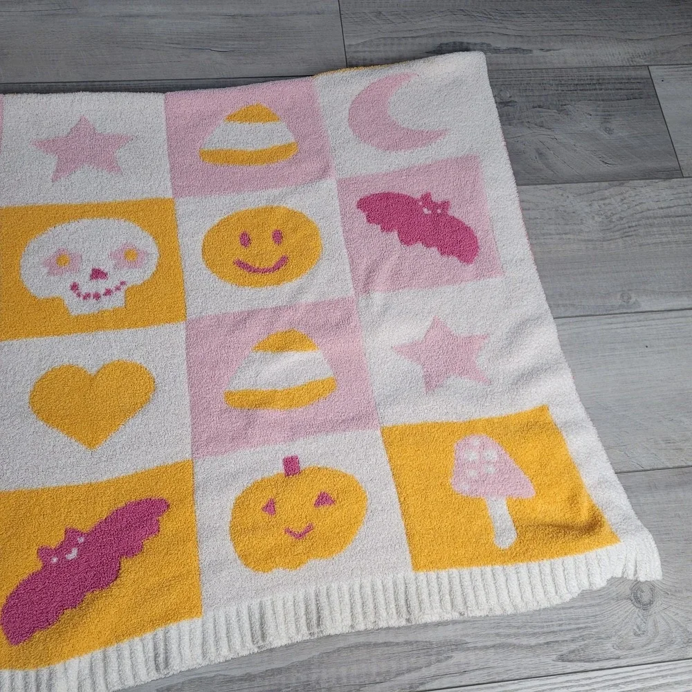 🎃 Magaschoni Home Halloween Throw Blanket 69